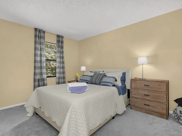 3084 Highland Park Dr — Photo 17