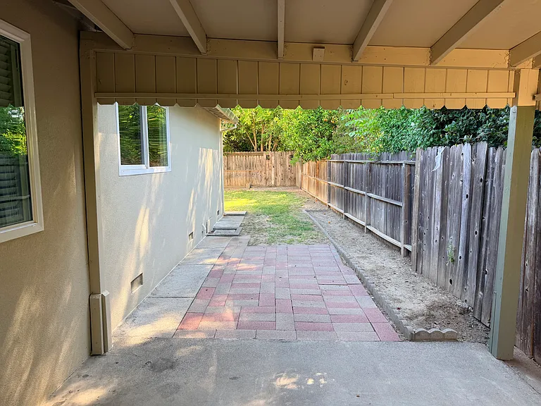 500 Michigan Blvd — Photo 24