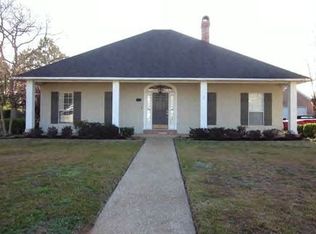 121 Daniel Cir, Natchitoches, LA 71457