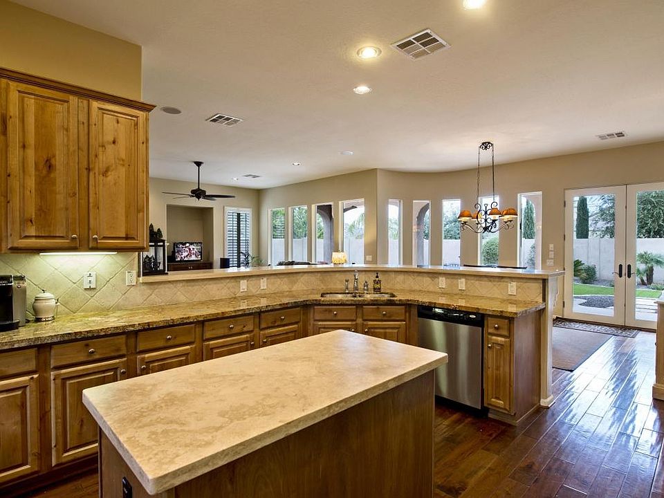 1st image of 28851 N 68th Dr