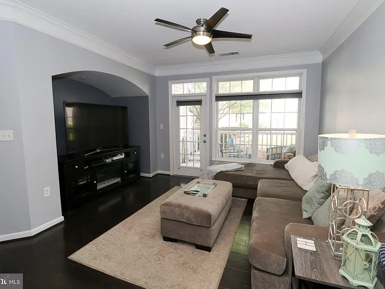 508 Sunset View Ter SE #104 — Photo 9