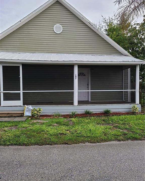 1st image of 107 E Gladys St