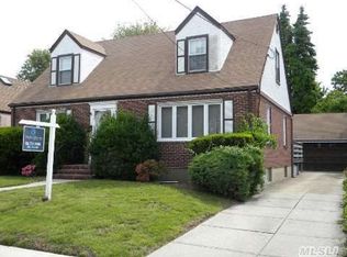 141 Grange St, Franklin Square, NY 11010