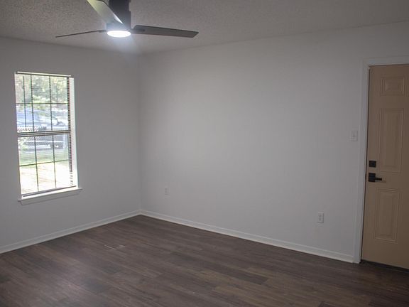 5th image of 3703 Boyd St