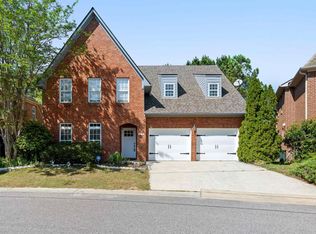 155 Castlehill Dr, Vestavia, AL 35226