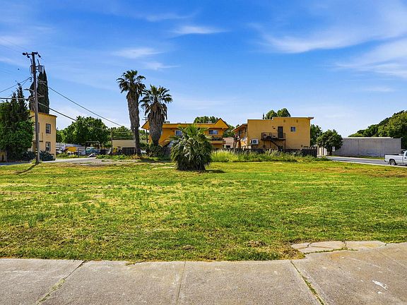 5th image of 204 Street
