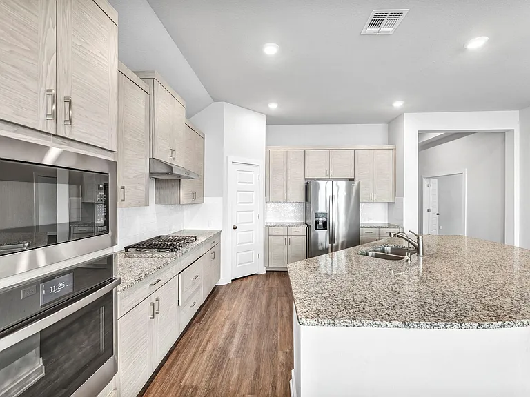121 High Plains Dr — Photo 4
