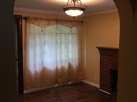 3rd image of 417 Allen Dr #A