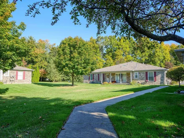 48667 Aberdeen Ct, Shelby Township, MI 48315