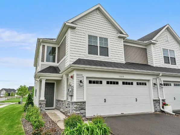 1500 Dogwood Ln, Carver, MN 55315