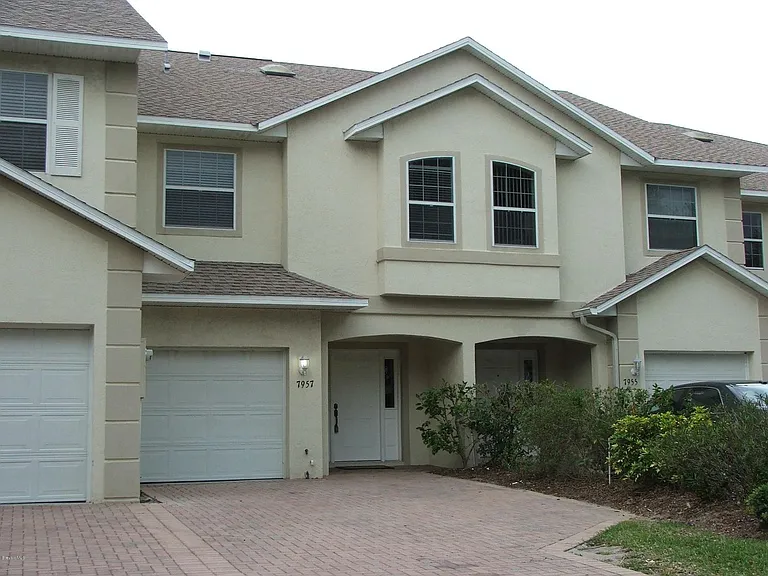 7957 Evelyn Ct — Photo 1