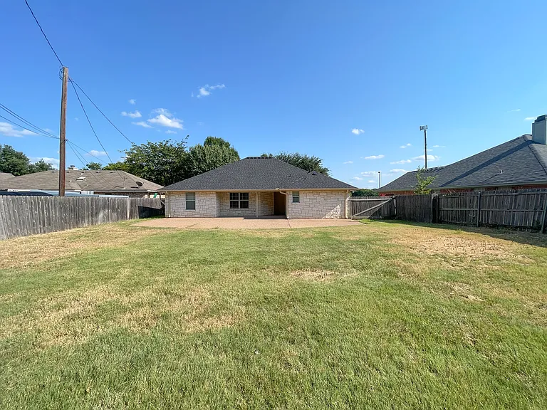 109 Red Oak Rd — Photo 23