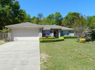 5137 Copperfield Dr, Pace, FL 32571