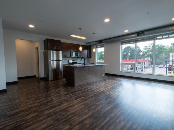 5405 Chicago Ave #101