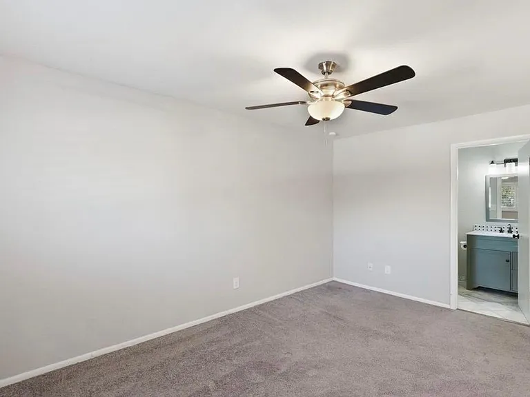 4026 N Granite Reef Rd — Photo 17