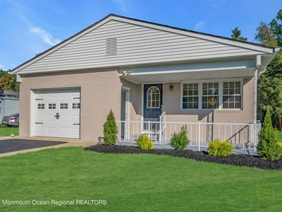 54 Santiago Court, Toms River, NJ, 08757