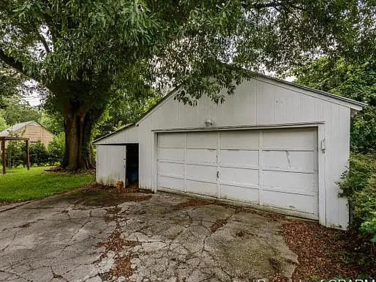 1409 Polk Ave — Photo 2