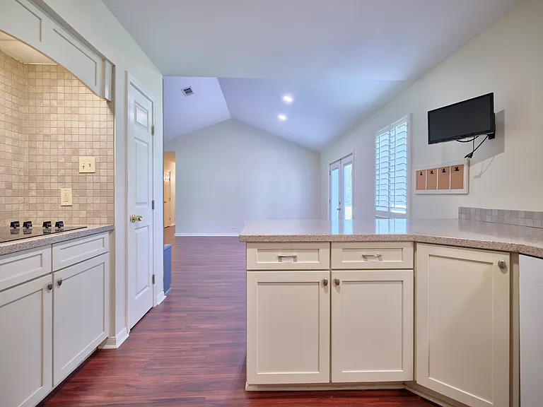 902 Clover Ridge Ave — Photo 17