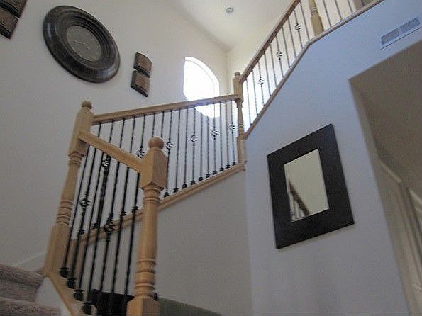 Entry with 25' Ceiling