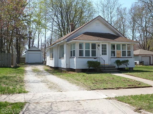 1st image of 2043 Cutler Ave