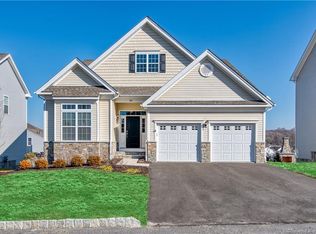 26 S Crossing Way, Bethel, CT 06801