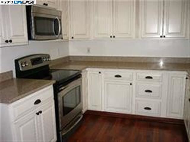 2nd image of 744 Olivina Ave