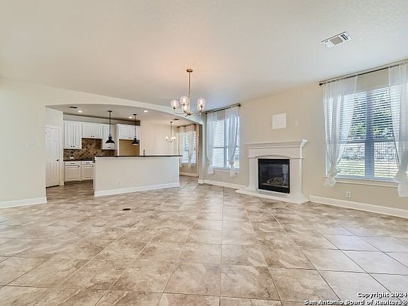 4th image of 8219 Kauai Bay
