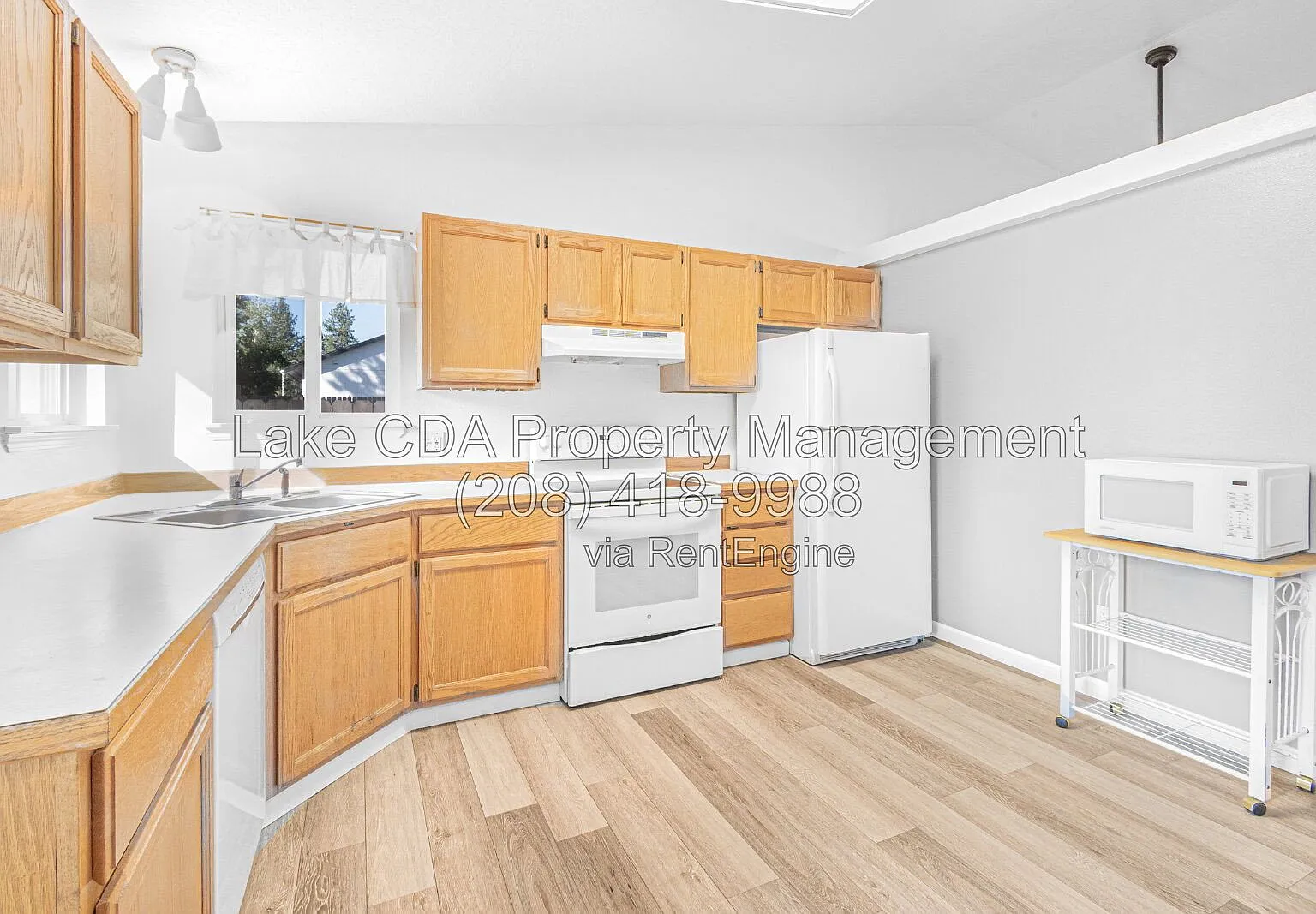 2 bed, 1.0 bath, 1044 sqft, $1,995 — Photo 3