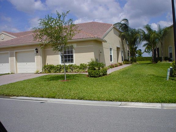 3rd image of 9347 Bridgeport Dr