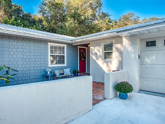 3rd image of 15 Sunfish Dr