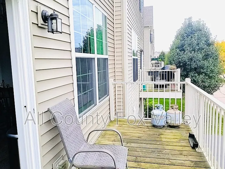 434 Town Center Blvd — Photo 11