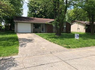 215 W Vale Dr, Jackson, MO 63755