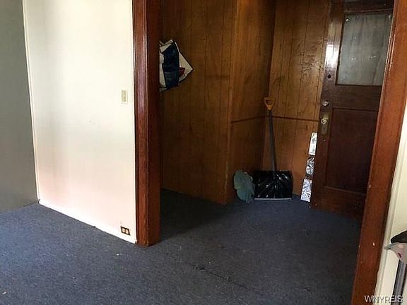 3rd image of 212 Jewett Ave