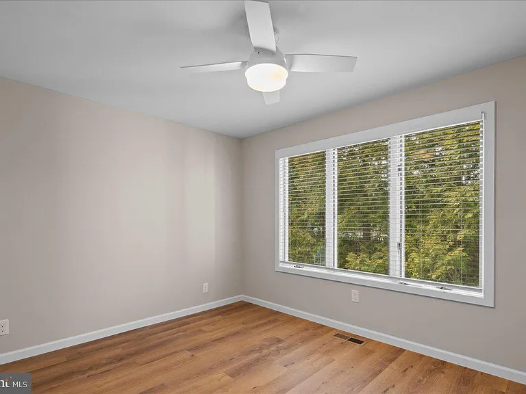 1 Center St #5 — Photo 7