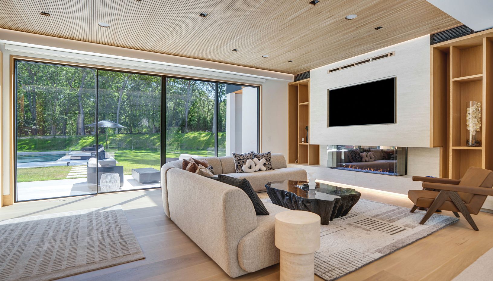  LED's go around the entire ceiling & under the fireplace- all on lutron's automated system