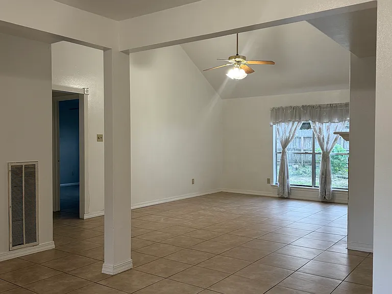 6510 Grand Haven Dr — Photo 2