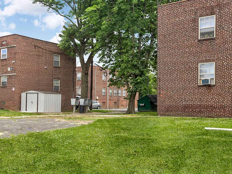 Magnolia Park Apartments — Photo 21