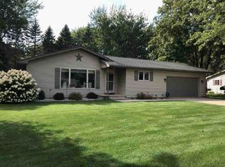 301 Adams St, Rosendale, WI 54974