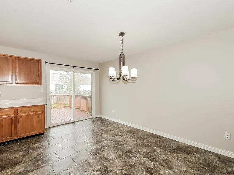 1859 Ernest Dr — Photo 8