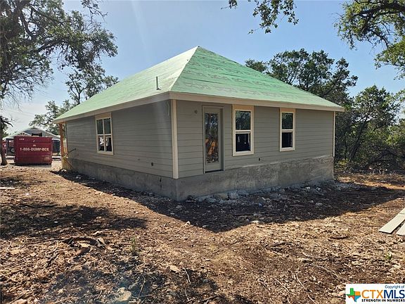 3rd image of 108 Lookout Ct