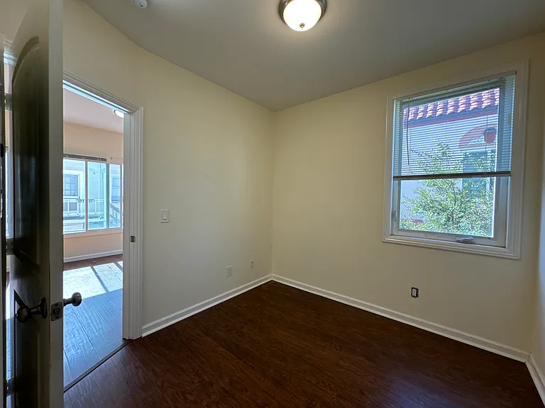 2079-87 Delaware Street — Photo 32