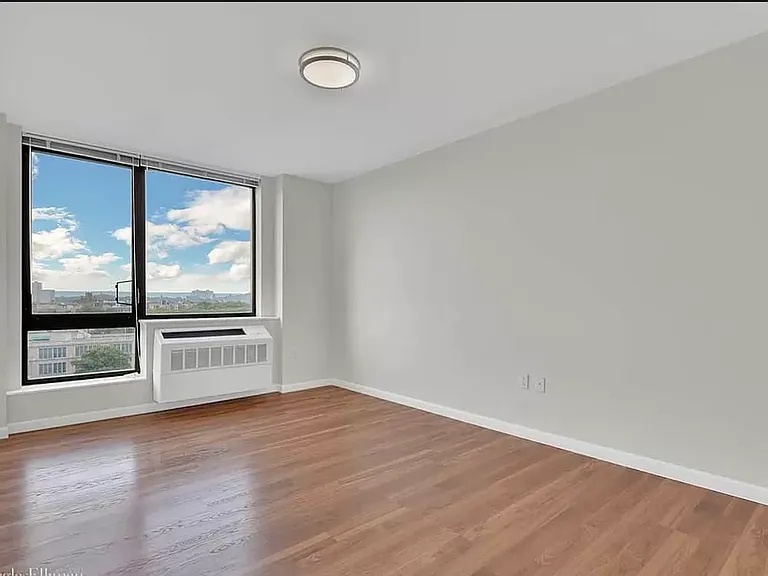 2763 Morris Ave #206 — Photo 3