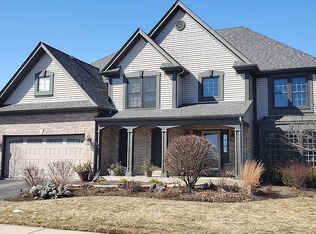 3158 Wild Meadow Ln, Aurora, IL 60504