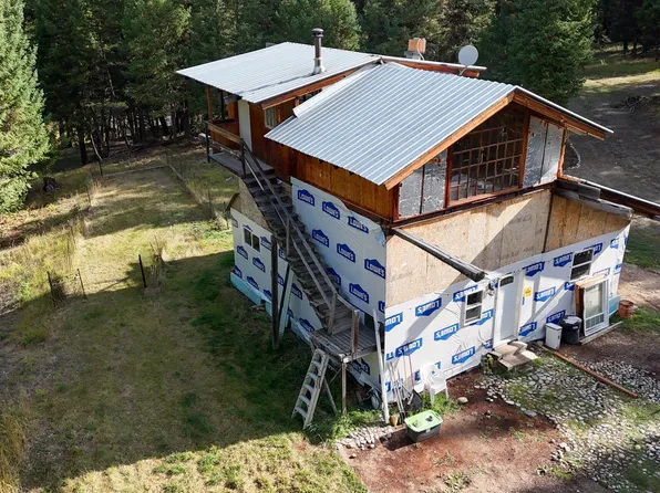 400 Starling Ridge Rd, Eureka, MT 59917