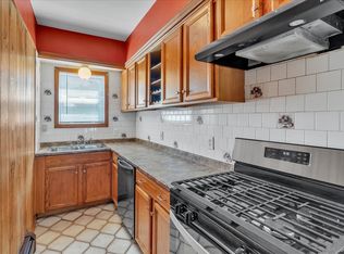 1 Metcalf Ave #1, North Providence, RI 02911