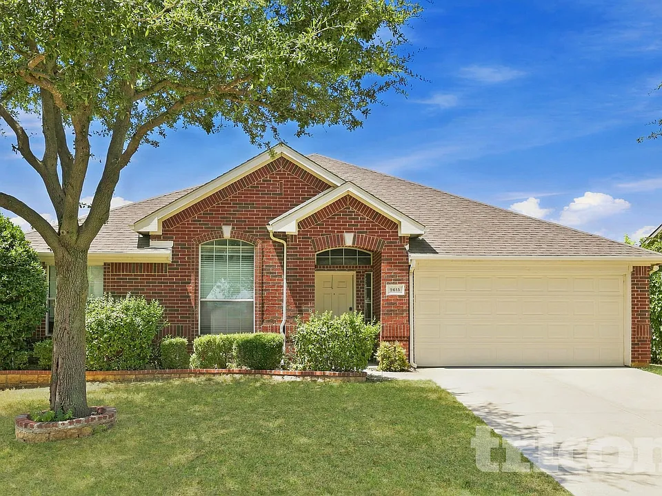 2615 Hardwood Trl
