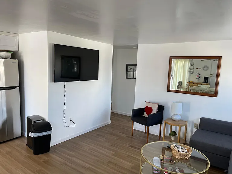 1802 Long Beach Blvd — Photo 10