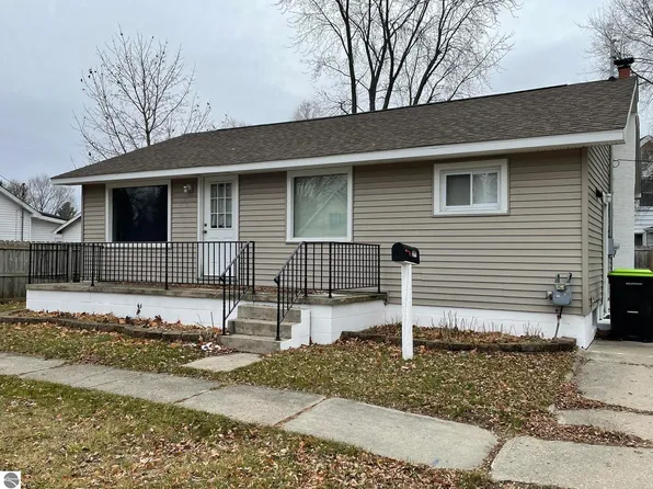 271 N Valley St, West Branch, MI 48661