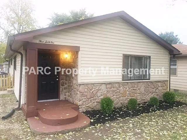 361 W Gimber St photo 1