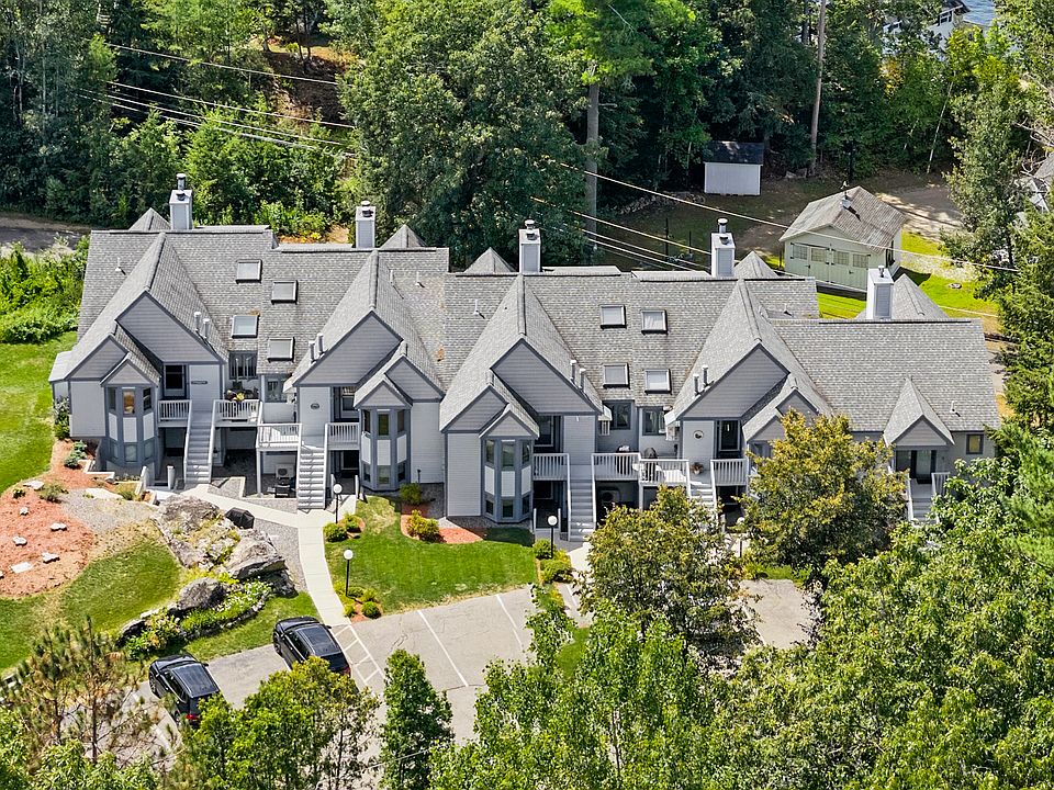 Quiet, sought after condominium community